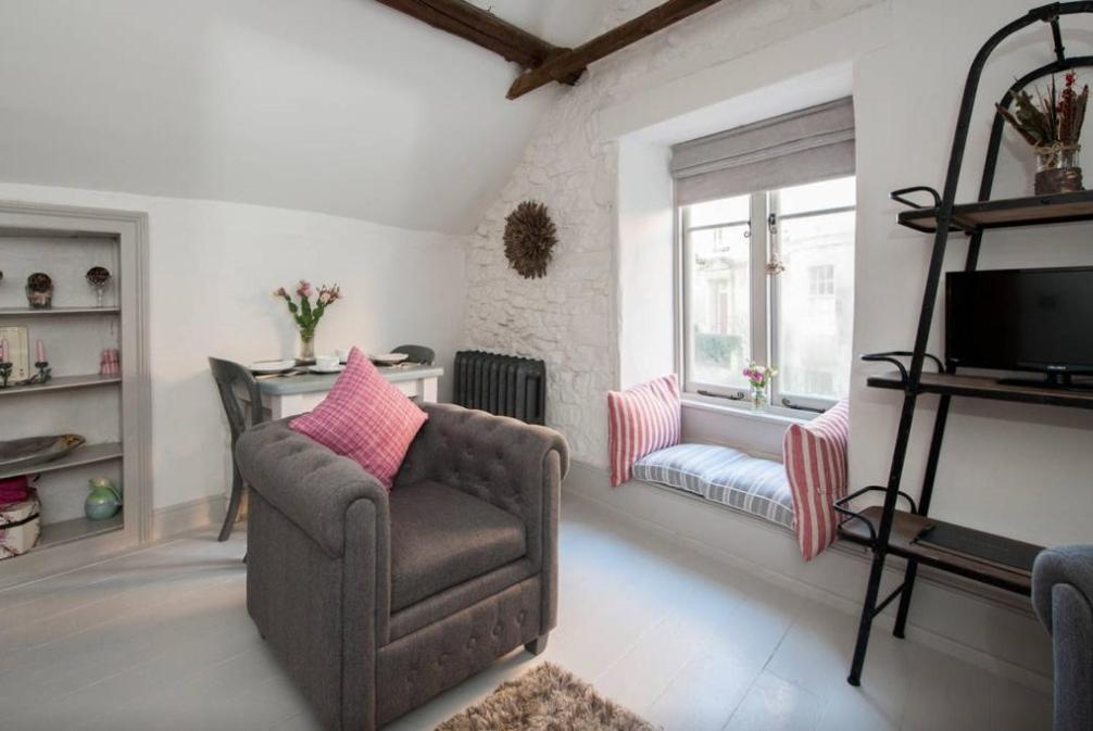 Milliners Cottage room 5